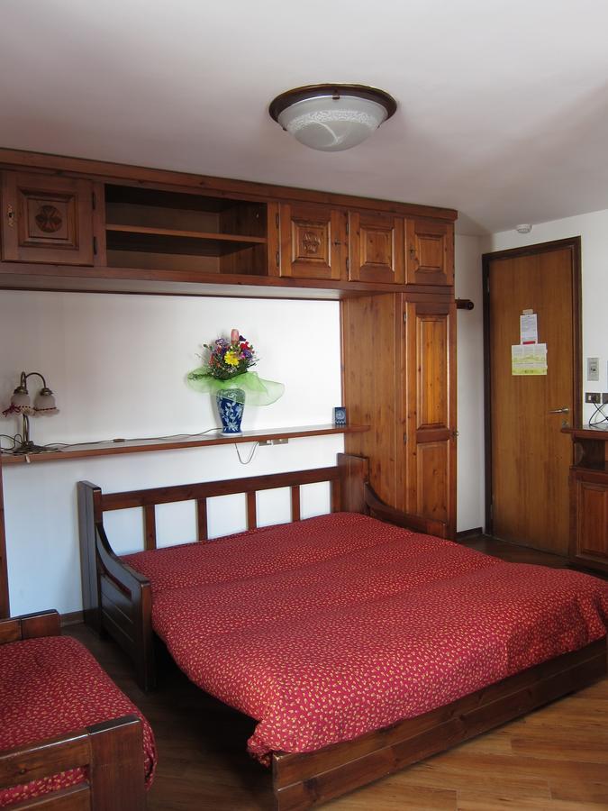 Residence Castelli Breuil-Cervinia Exteriör bild